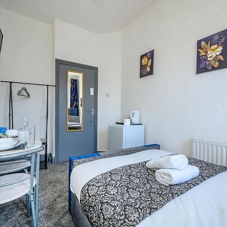 -Rc7H- For Your Relaxed & Cosy Free Parking Leeds  Exterior foto